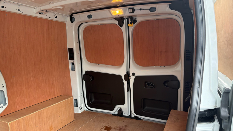 Renault Trafic Swb Diesel SL28 Blue dCi 150 Business Van